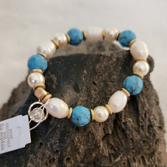 NWT Lia Sophia "BRIO" Turquoise Pearl and Gold bracelet - Picture 4 of 4